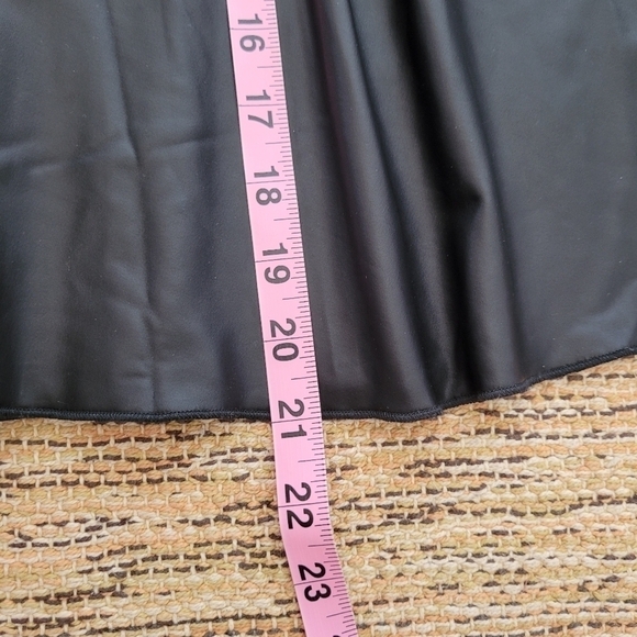 Kenar Pleather Skirt - Picture 7 of 11